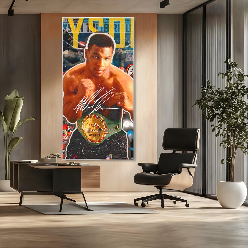 Tablou canvas cu tablou canvas cu boxerul mike tyson, in rama de aluminiu argintiu, pe perete intr-un birou